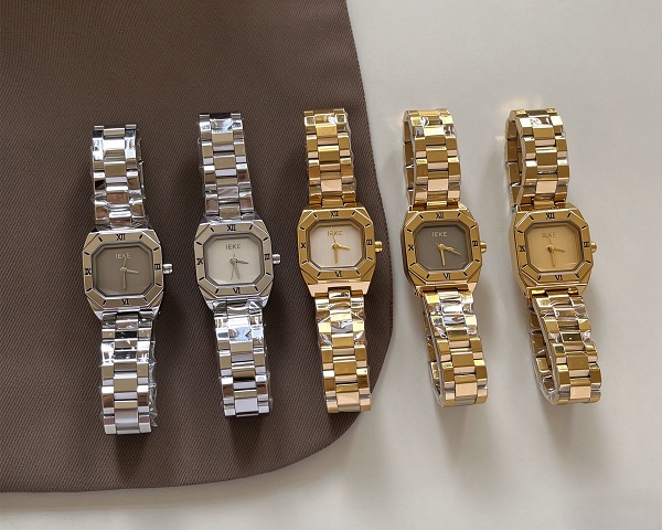 DELICATE WATCH