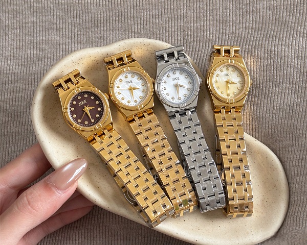 CRYSTAL WATCH